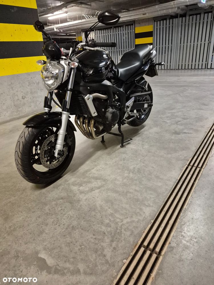 Yamaha FZ6 - 2