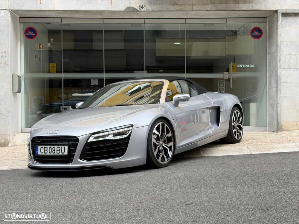 Audi R8 Spyder 4.2 FSi V8 quattro - 2