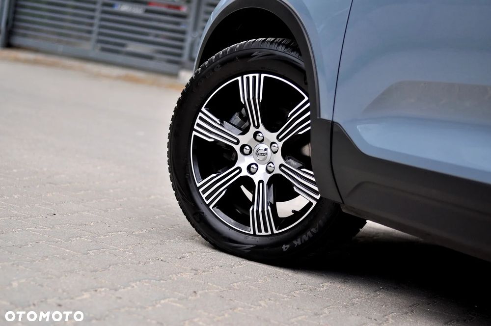 Volvo XC 40 T3 R-Design - 11