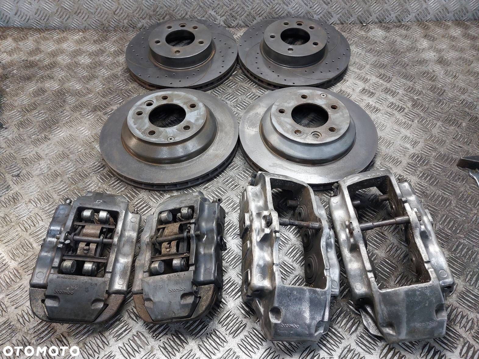 ZACISKI PRZÓD + TYŁ BREMBO + TARCZE KOMPLET PORSCHE CAYENNE 3.2 V6 - 1