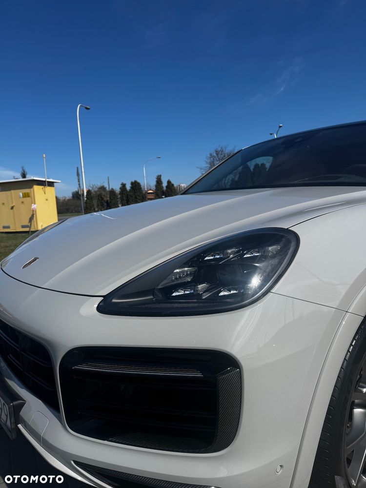 Porsche Cayenne - 15