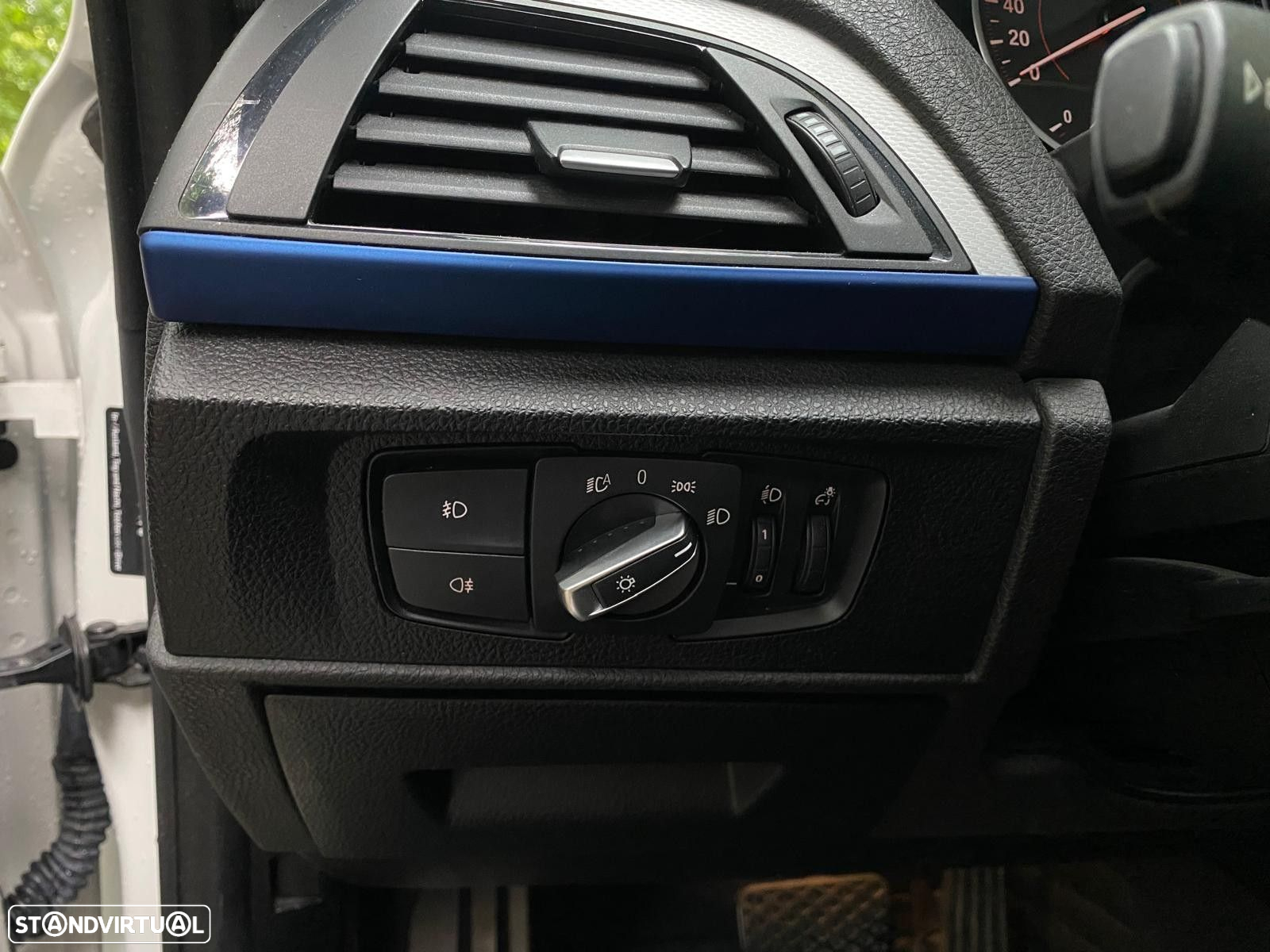BMW 220 d Coupe Pack M Auto - 27