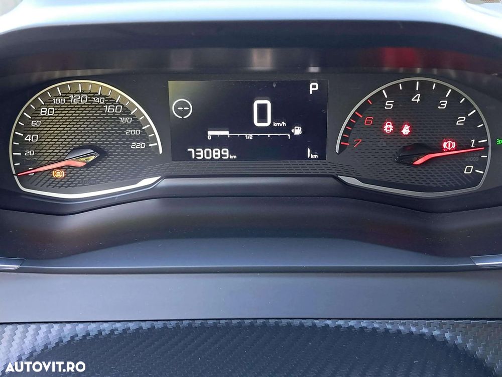 Peugeot 2008 1.2 PureTech EAT8 STT Active Pack - 11