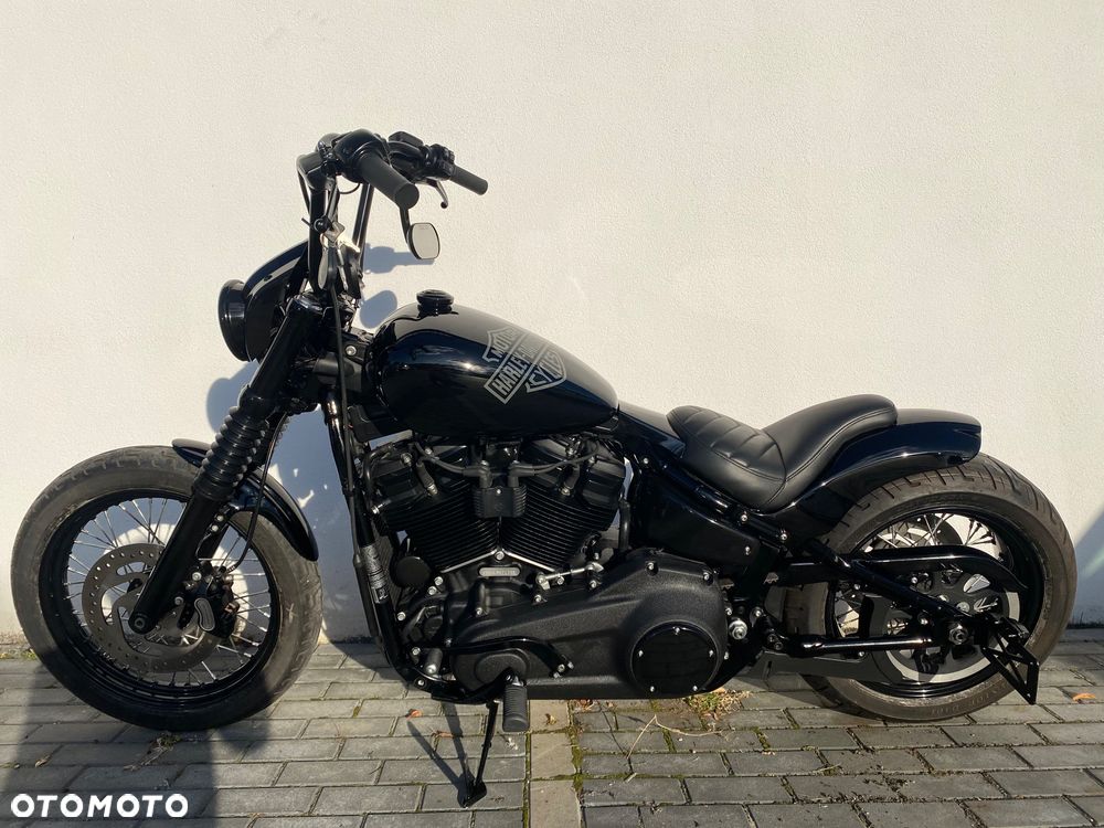Harley-Davidson Softail Street Bob - 8