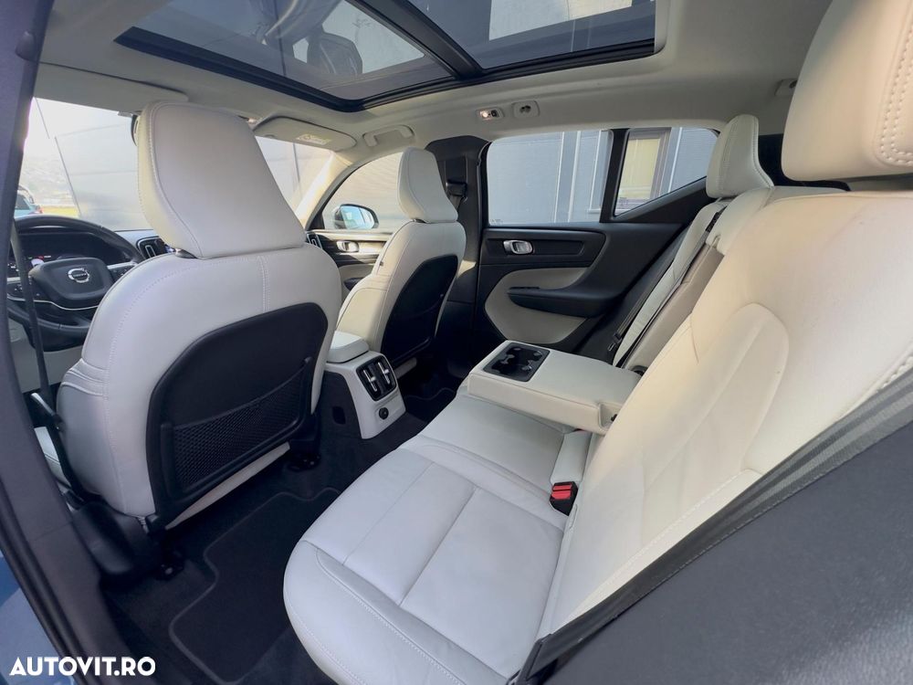 Volvo XC 40 Recharge T5 Twin Engine AT7 R-Design - 16