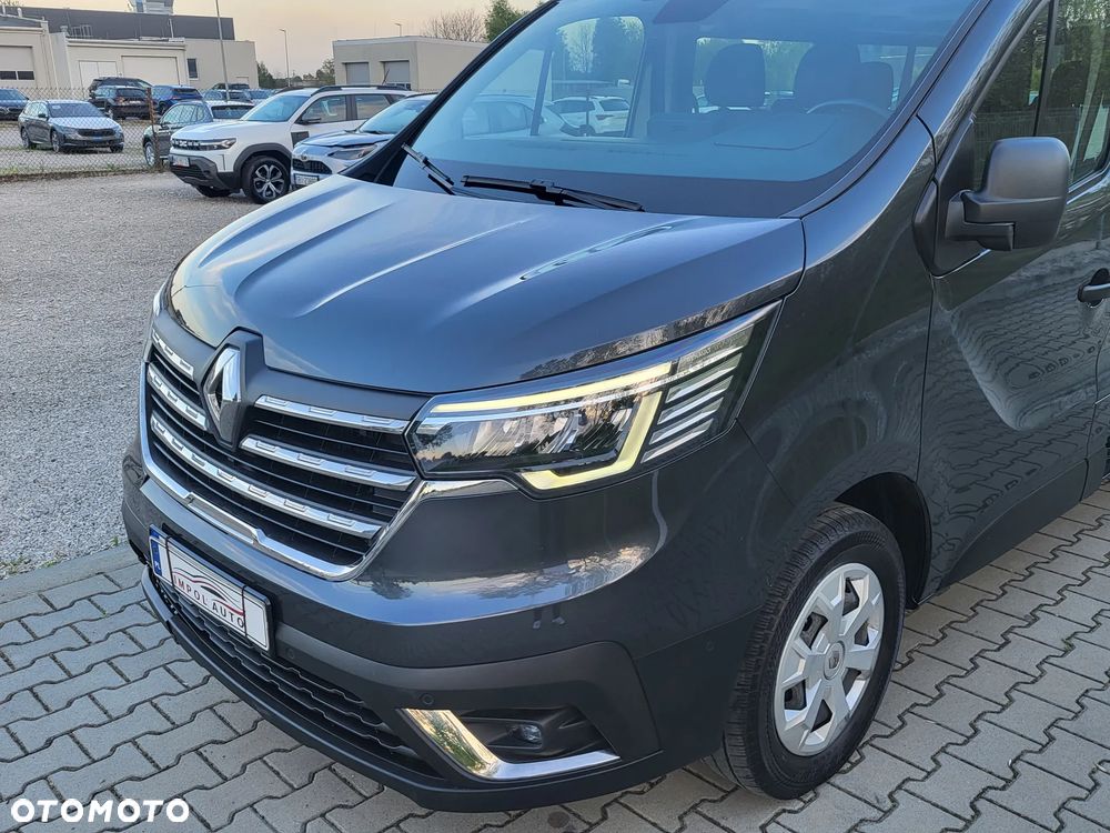 Renault Trafic - 23