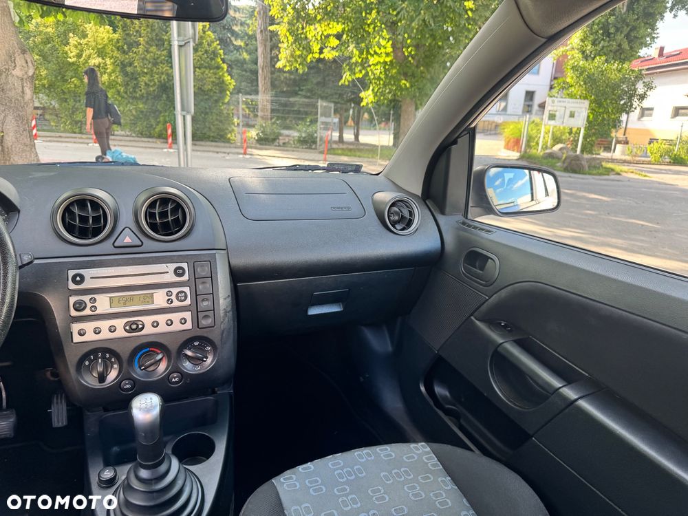 Ford Fiesta 1.25 Gold X - 14