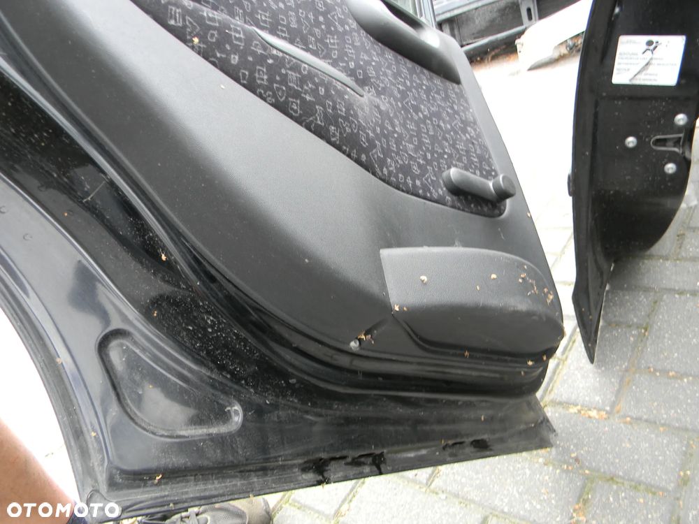 drzwi lewe prawe tył przód OPEL CORSA C 5D Z20R - 12