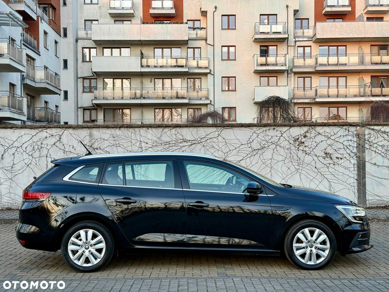 Renault Megane Grandtour TCe 140 GPF EDC LIMITED - 11