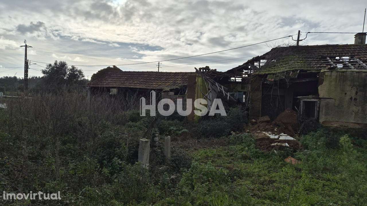 Terreno Urbano com 613m² | Possibilidade de Construção de 2 Moradia... - Grande imagem: 5/8