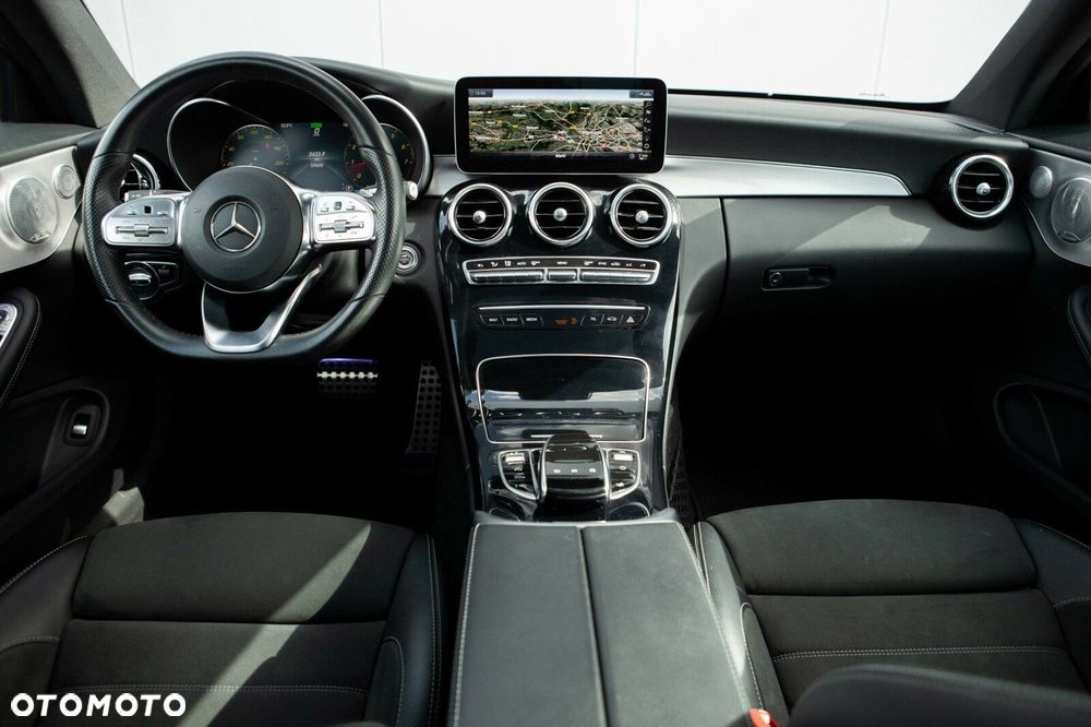 Mercedes-Benz Klasa C 200 4MATIC 9G-TRONIC - 25