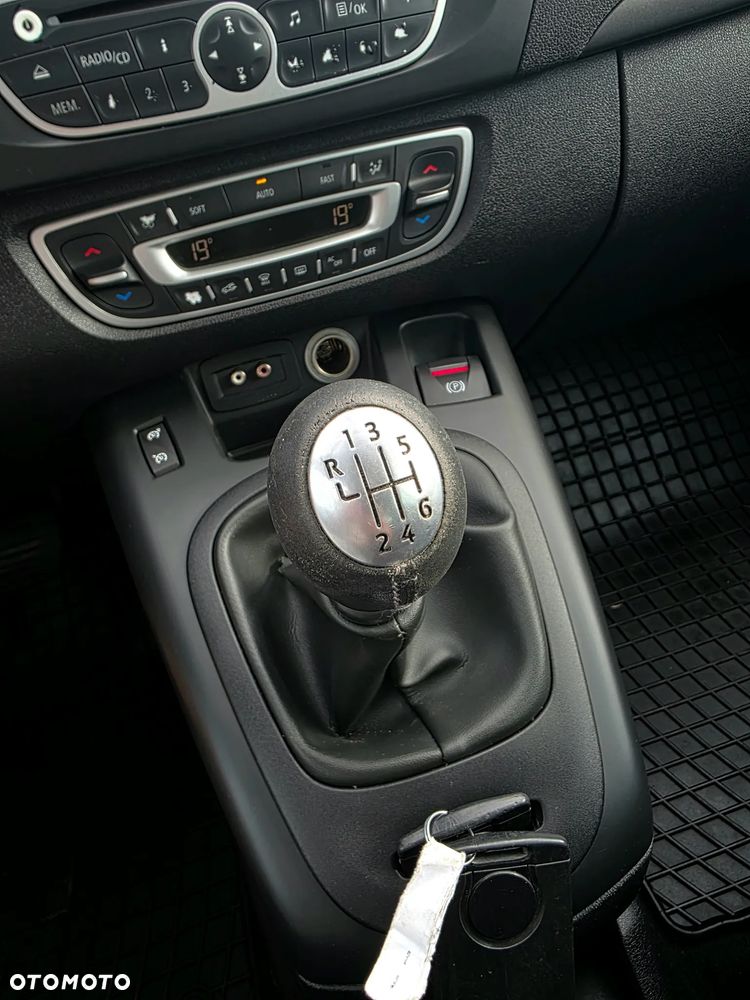 Renault Grand Scenic dCi 130 FAP Dynamique - 29