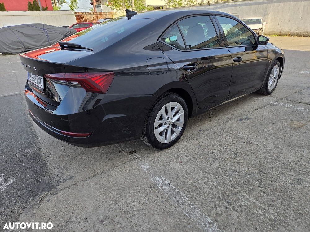 Skoda Octavia 2.0 TDI DSG Style - 10