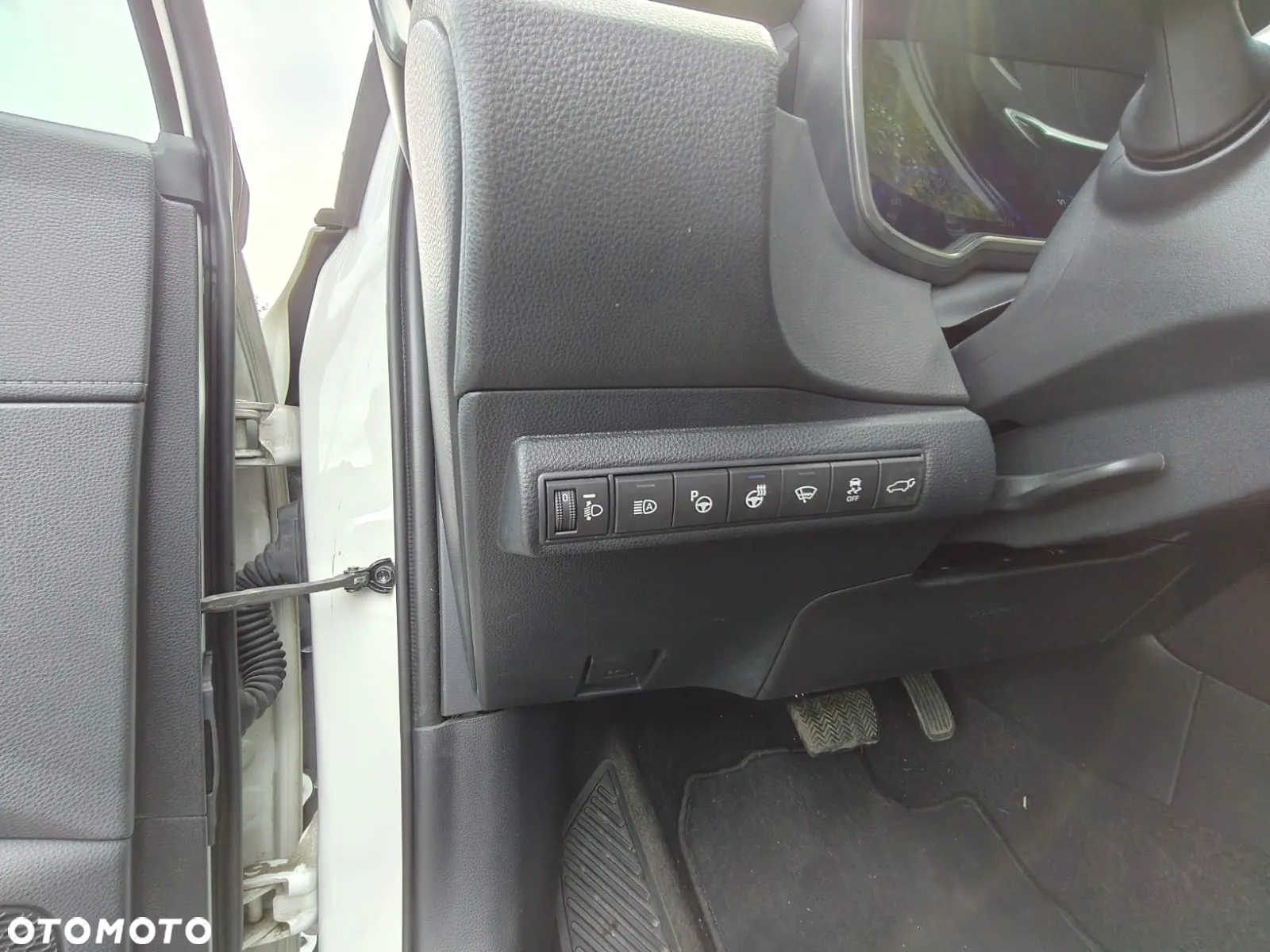 Toyota Corolla 2.0 Hybrid GR Sport - 18