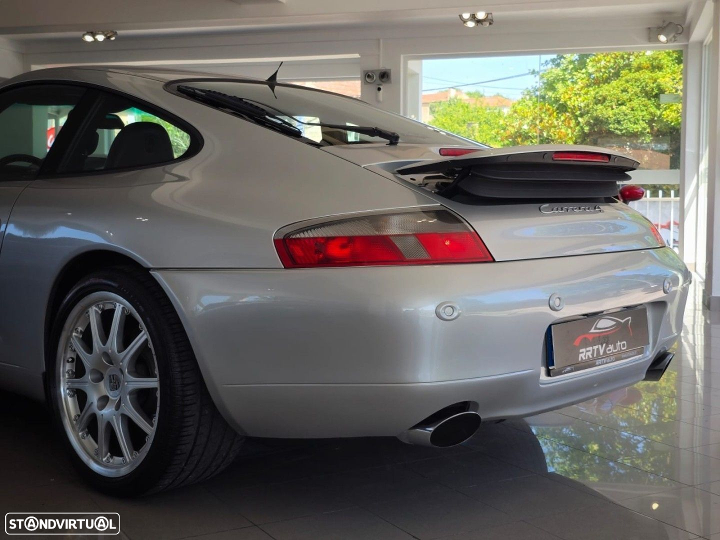 Porsche 911 (996) Carrera 4 Coupé - 20