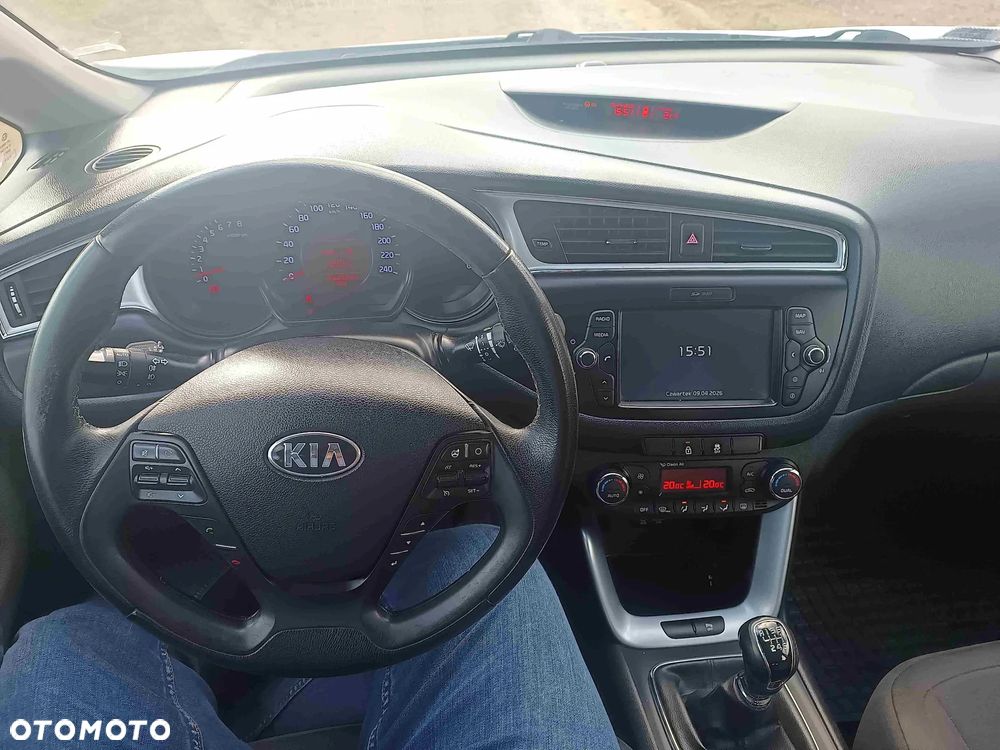 Kia Ceed 1.6 GDI L - 9