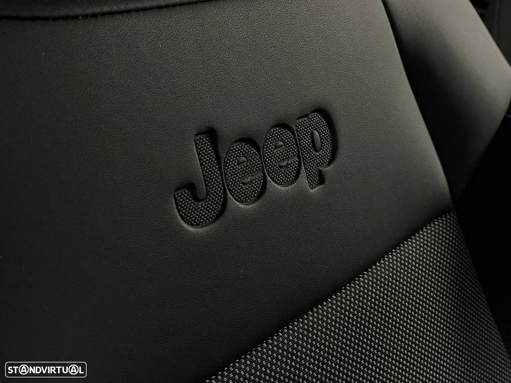 Jeep Avenger 1.2 GSE T3 Altitude - 28