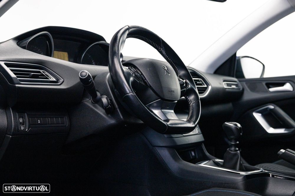 Peugeot 308 SW 1.5 BlueHDi Active - 21