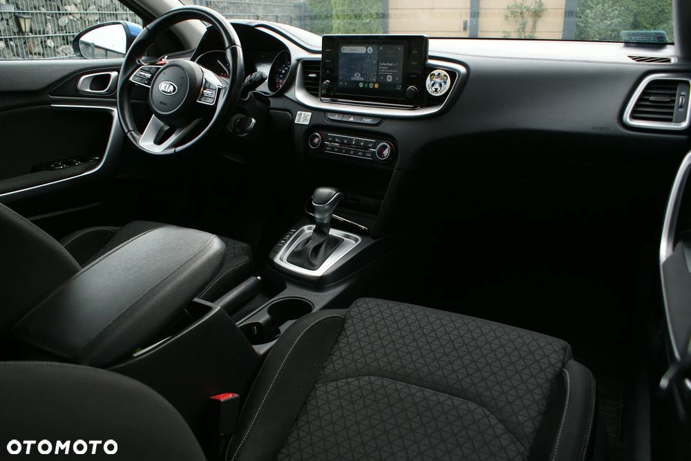 Kia Ceed 1.6 CRDi Eco-Dynamics+ (48V Mild-Hybrid) DCT7 Vision - 3
