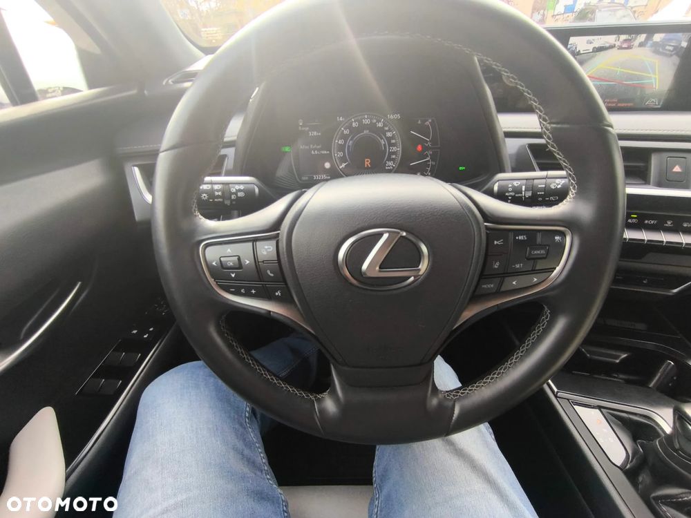 Lexus UX 250h Elegance 2WD - 27