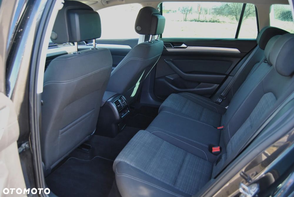 Volkswagen Passat Variant 1.5 TSI OPF DSG Comfortline - 6