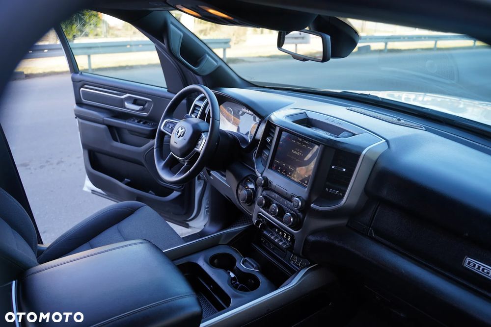 RAM 1500 5.7 Crew Cab Bighorn - 14