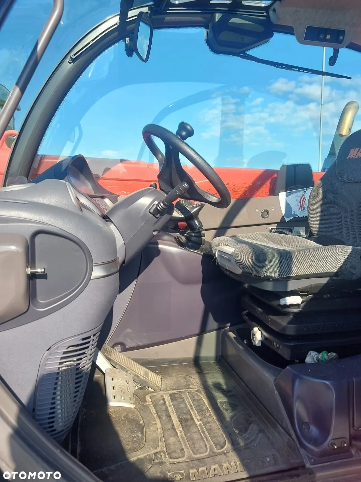 Manitou MT 835 - 5