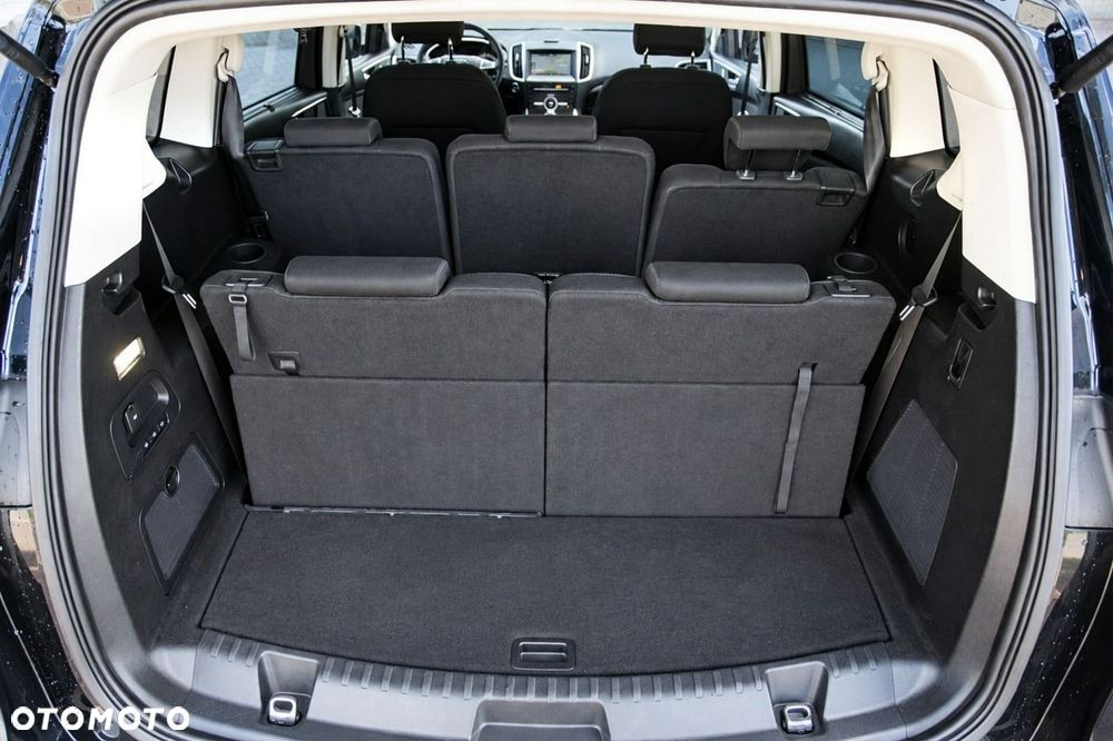 Ford S-Max - 23