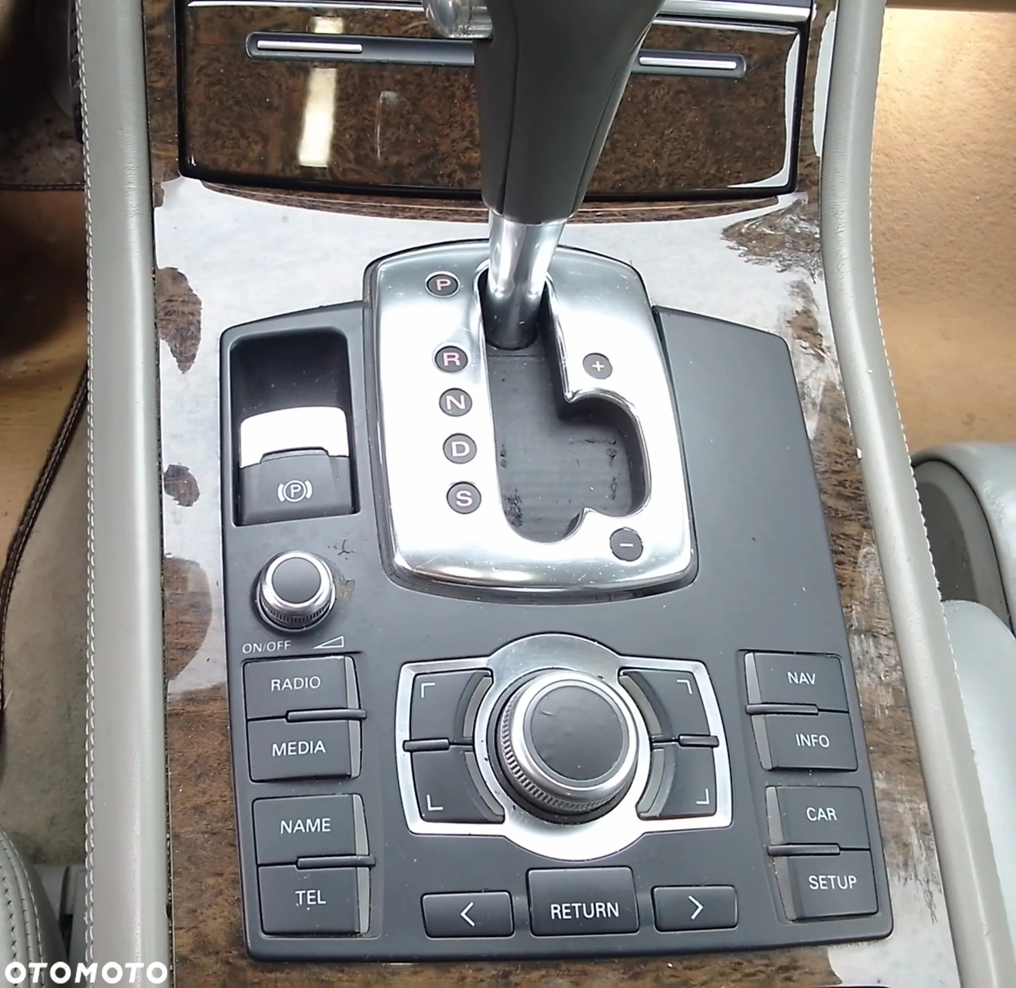 Audi A8 4.2 FSI Quattro - 35