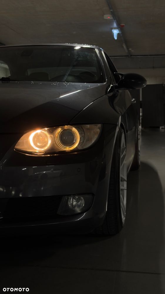 BMW Seria 3 330i - 26