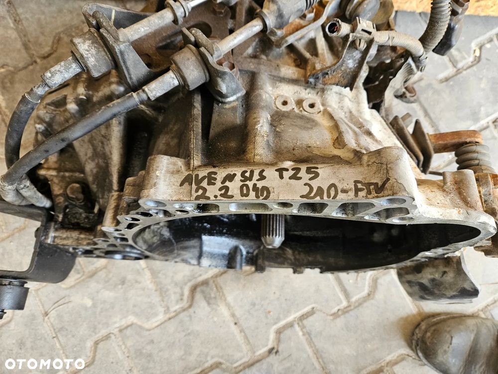 Toyota Avensis T25 Corolla Verso II 04-08r Skrzynia biegów 2.2 D-CAT - 3