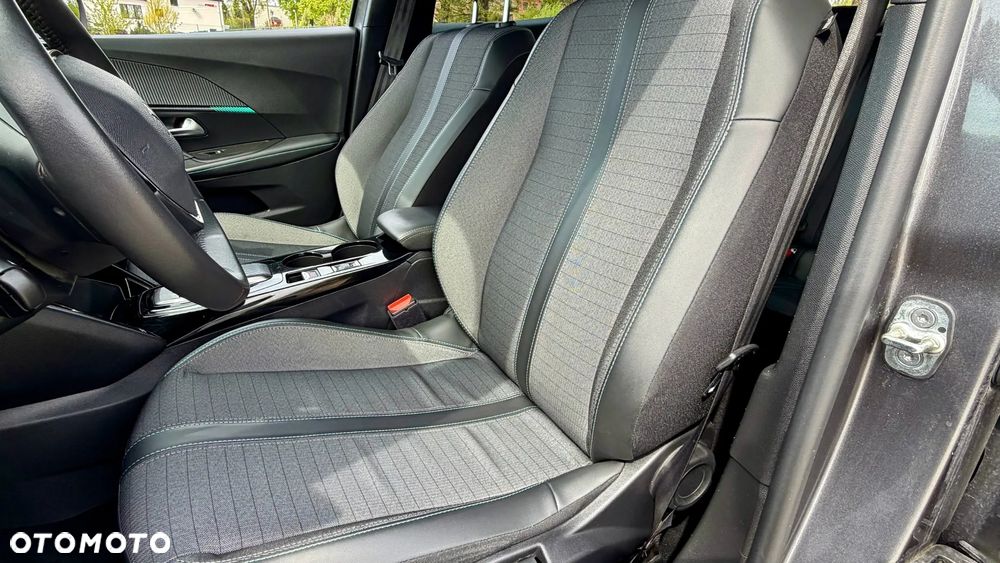 Peugeot 2008 PureTech 130 EAT8 Allure Pack - 13