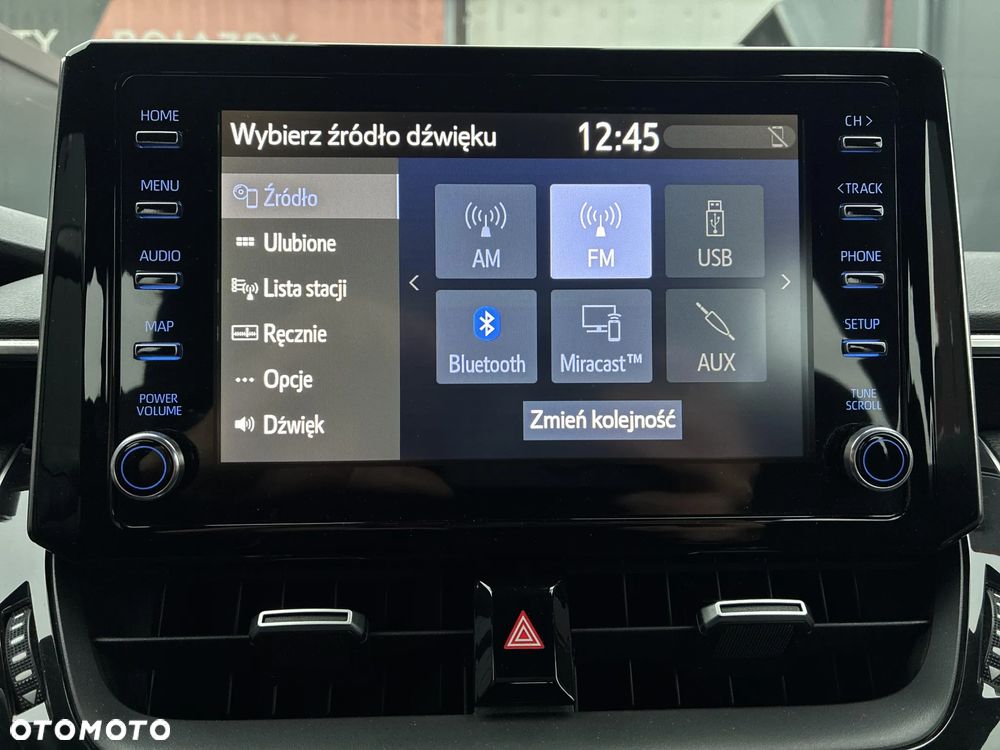 Toyota Corolla 1.8 Hybrid Comfort - 24