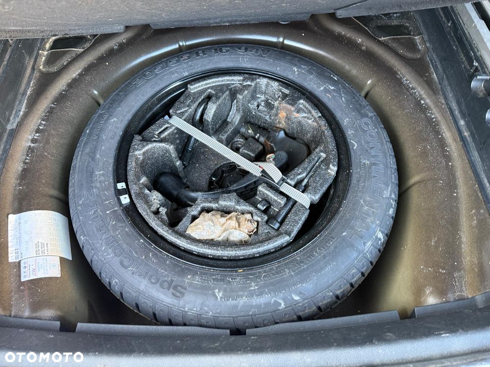 Skoda Superb 2.0 TDI Business DSG - 24