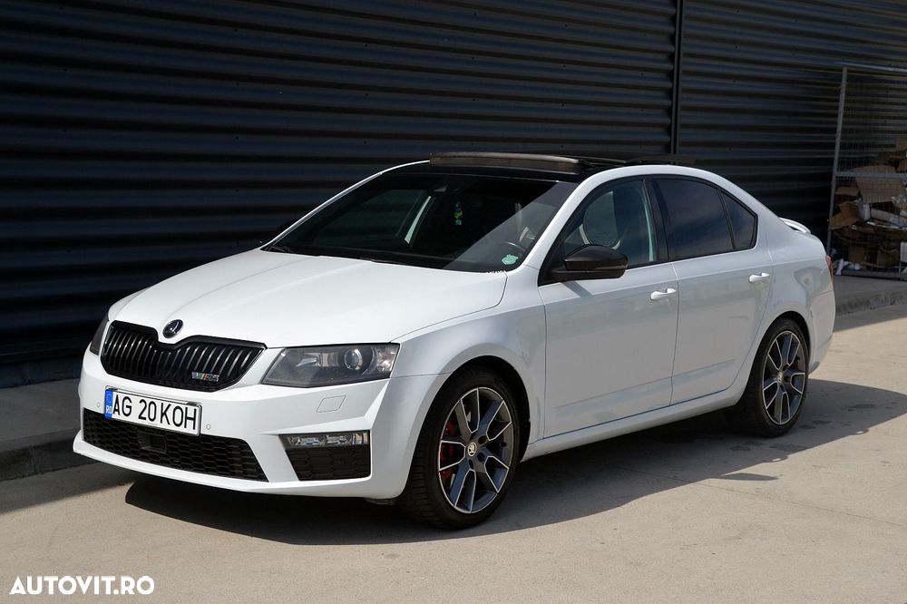 Skoda Octavia 2.0 TDI DSG RS - 1
