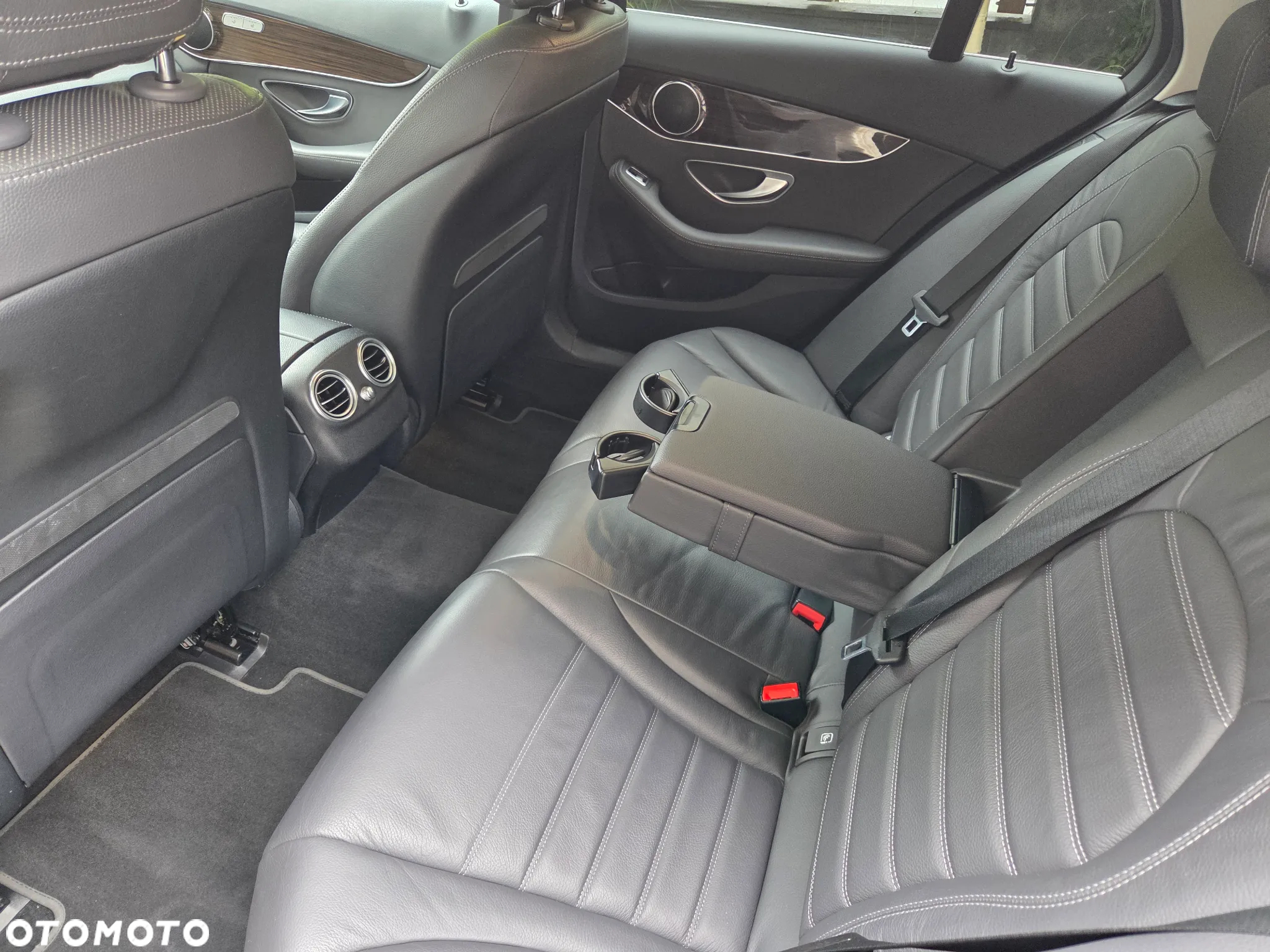 Mercedes-Benz Klasa C 220 d 4MATIC 9G-TRONIC - 20