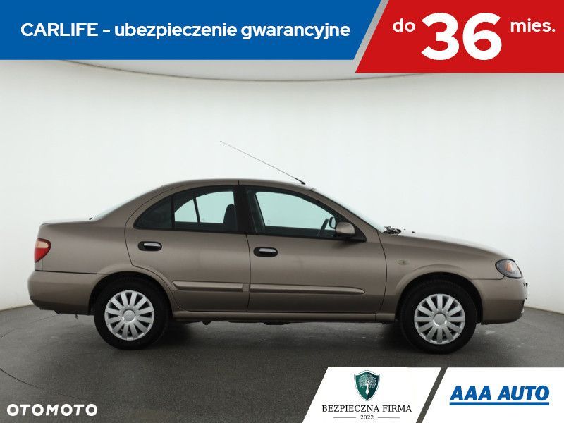 Nissan Almera - 8