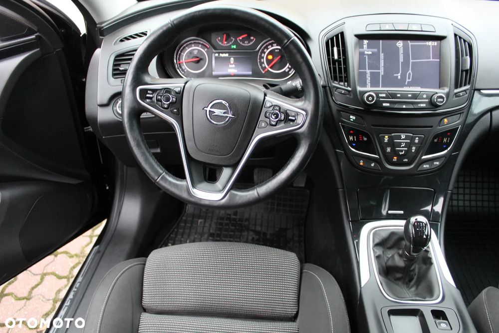 Opel Insignia - 27