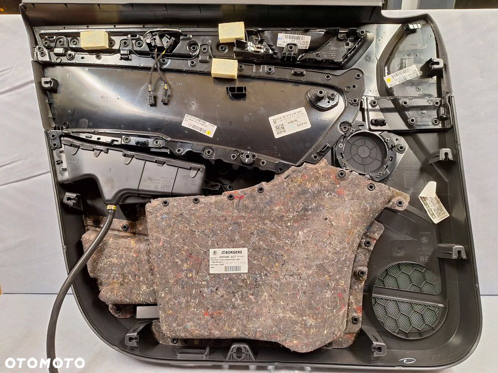 SKODA KODIAQ TAPICERKA DRZWI PRAWA PRZOD ZAMSZ 2016- - 2