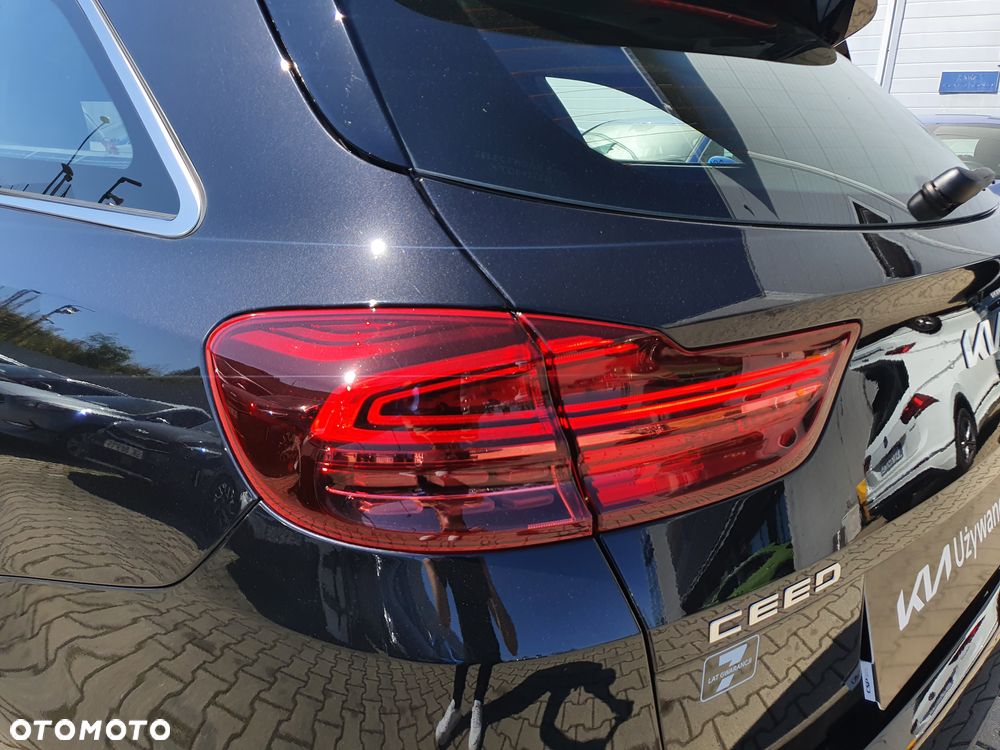 Kia Ceed 1.5 T-GDI M - 22
