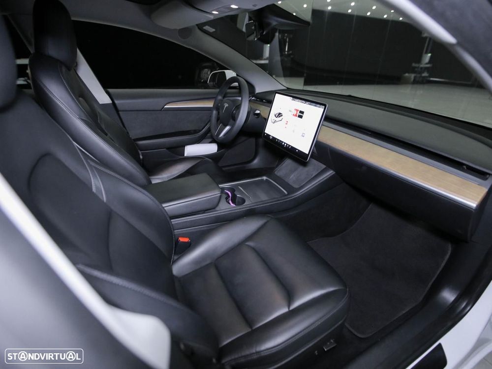 Tesla Model 3 Long-Range Dual Motor AWD - 8