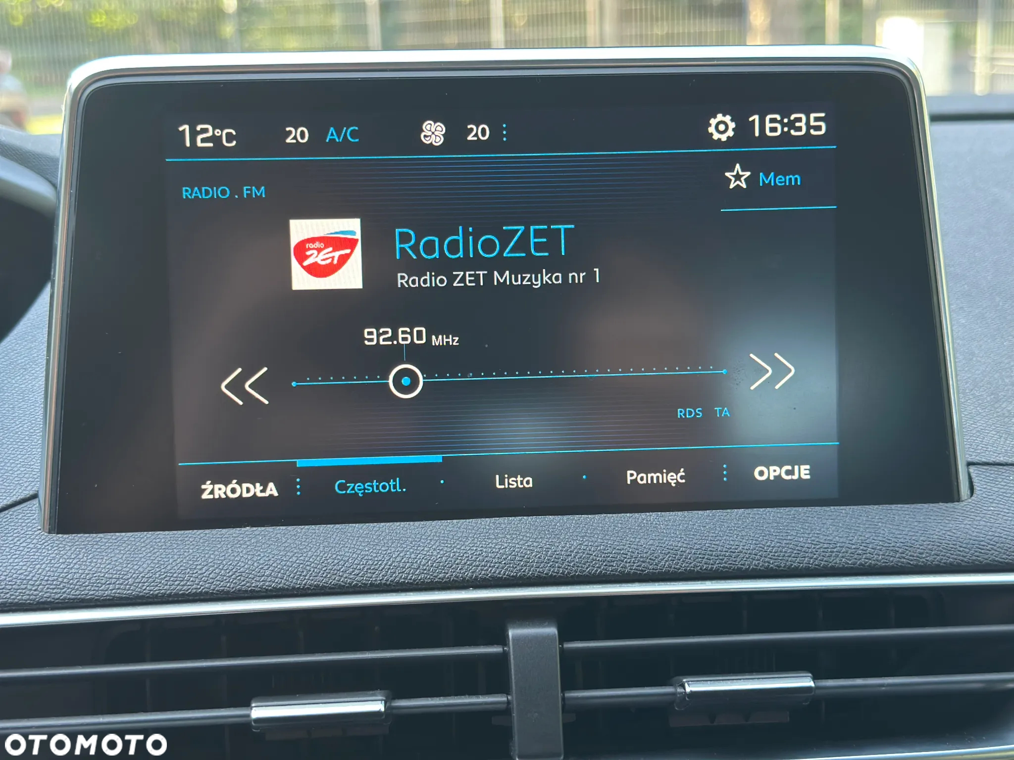 Peugeot 3008 - 24