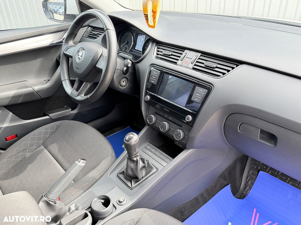 Skoda Octavia 1.6 TDI Active - 14