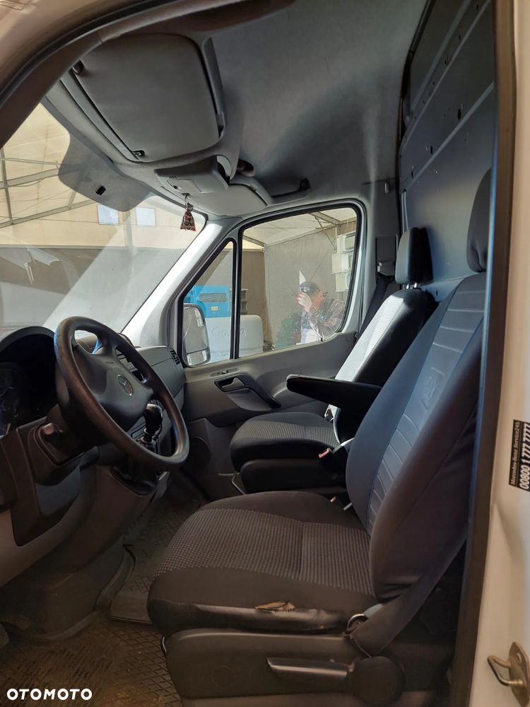 Mercedes-Benz SPRINTER - 15