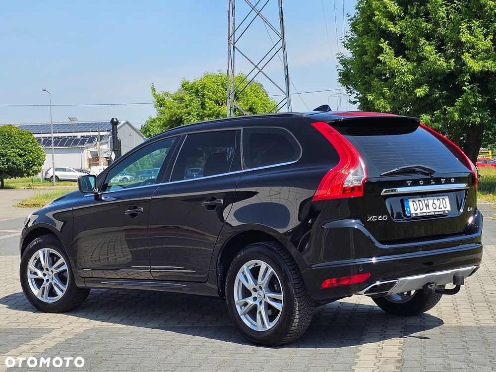 Volvo XC 60 D4 Momentum - 16
