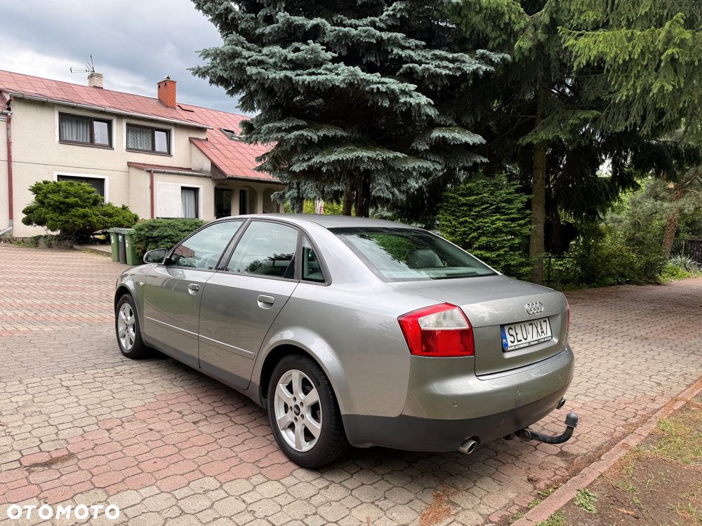 Audi A4 Limousine - 6