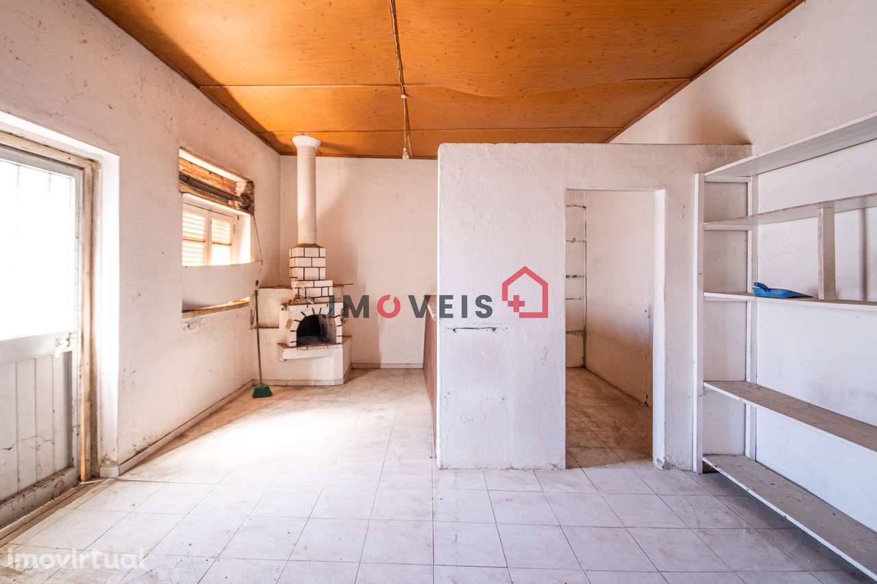 Oportunidade de Investimento – Moradia para Reabilitar com Terreno... - Grande imagem: 2/33