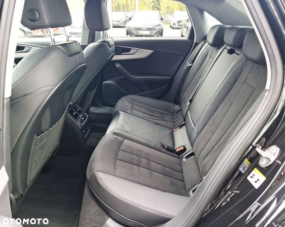 Audi A4 Limousine - 23