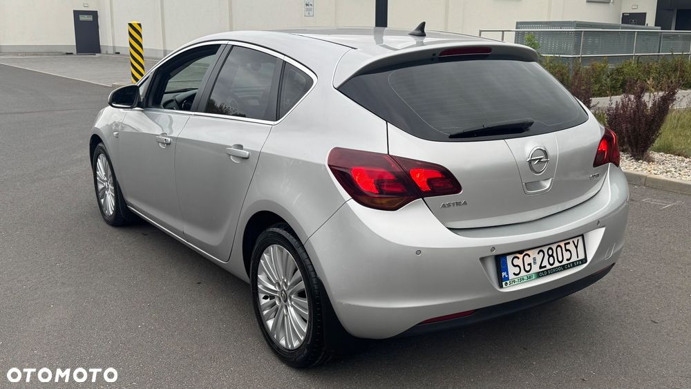 Opel Astra - 18
