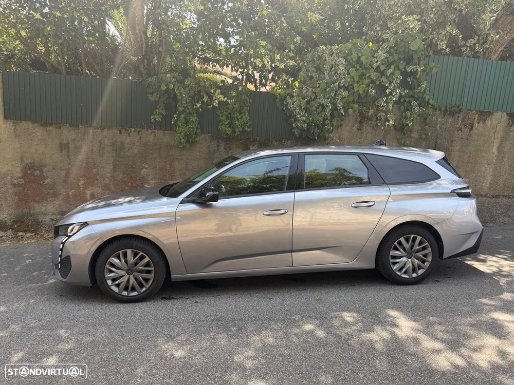 Peugeot 308 SW PureTech 110 Stop & Start Allure - 2
